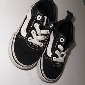 Vans Black and White Classic Sneakers Low-Top Canvas